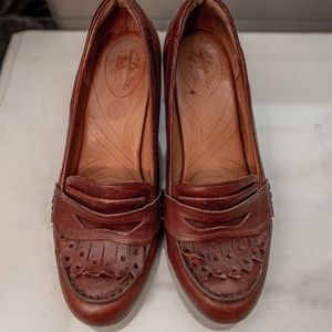 Clarks leather heeled loafers